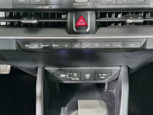 Used 2025 Kia K4 FWD image 22