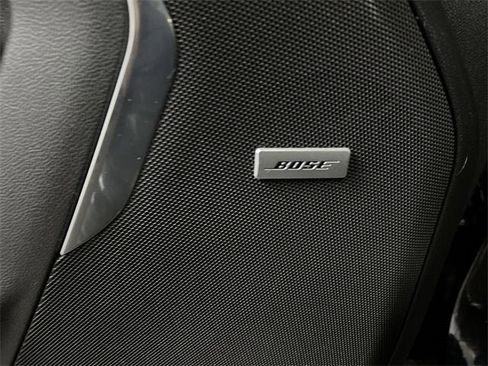 Certified 2023 GMC Yukon SLT w/ SLT Luxury Package image 25