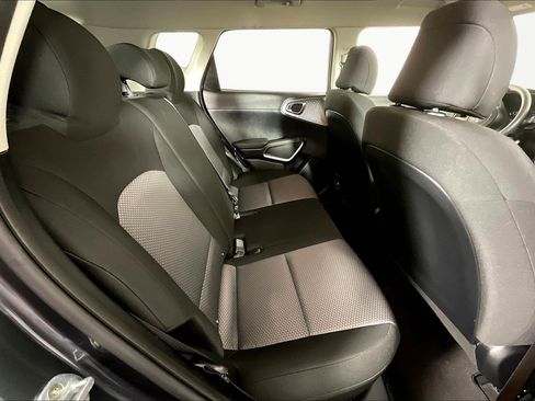 Used 2022 Kia Soul LX FWD image 24