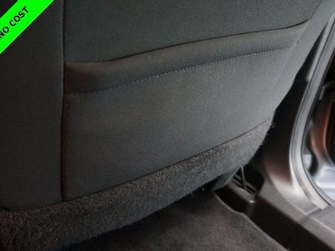 Used 2022 Nissan Rogue SV image 36