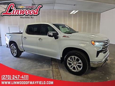 New 2026 Chevrolet Silverado 1500 LTZ w/ LTZ Premium Package AWD/4WD image 1