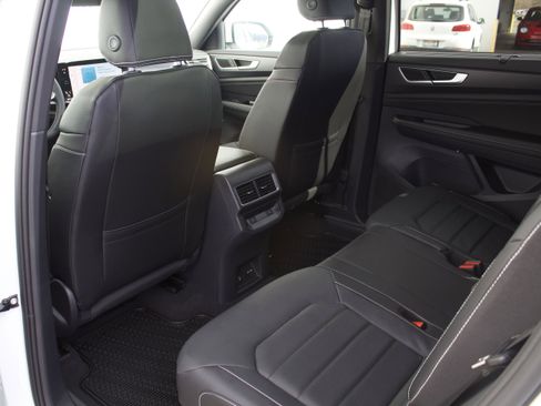 New 2026 Volkswagen Atlas Cross Sport SEL image 28