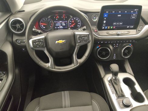 Used 2025 Chevrolet Blazer LT AWD/4WD image 22