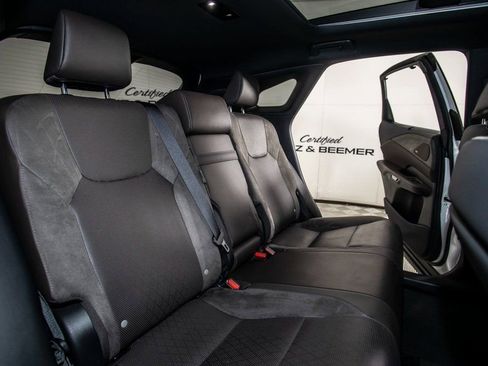 Used 2025 Lexus RX 450h AWD w/ Luxury Package image 15