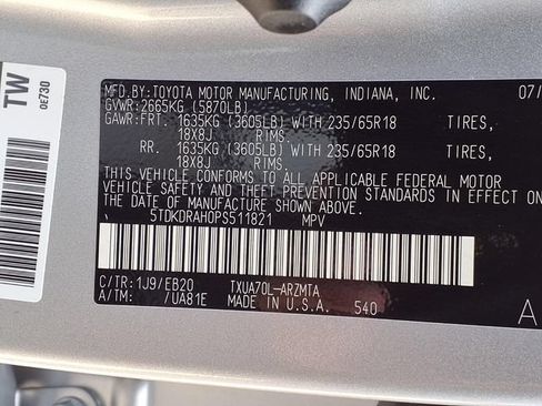 Used 2023 Toyota Highlander XLE FWD image 10