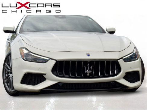Used 2018 Maserati Ghibli S GranSport Q4 AWD/4WD image 3