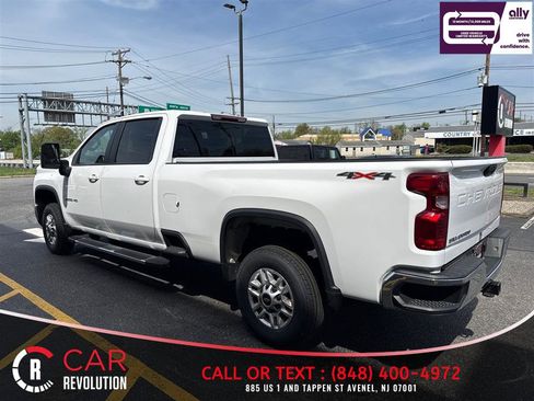Used 2024 Chevrolet Silverado 2500 LT AWD/4WD image 5