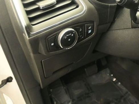 Certified 2024 Ford Edge Titanium AWD/4WD image 11