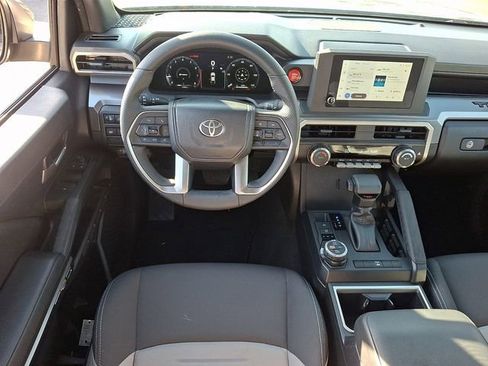 Used 2025 Toyota Tacoma TRD Sport AWD/4WD image 11