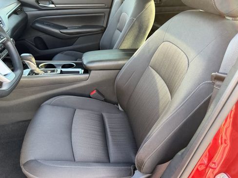 Certified 2024 Nissan Altima 2.5 SV image 19