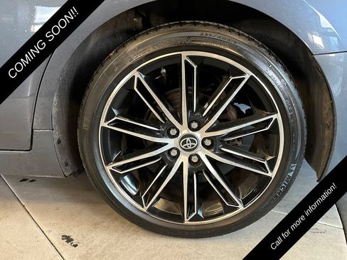 Used 2019 Toyota Avalon Touring w/ Advanced Safety Package FWD image 25