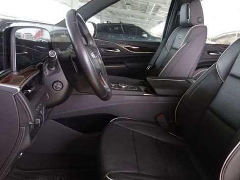 Certified 2022 Cadillac Escalade ESV Premium Luxury w/ Performance Package image 12