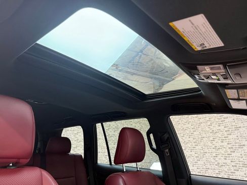 Used 2023 Lexus GX 460 Luxury w/ Accessory Package image 12