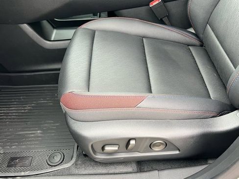 New 2026 Chevrolet Equinox RS w/ Convenience Package III image 7