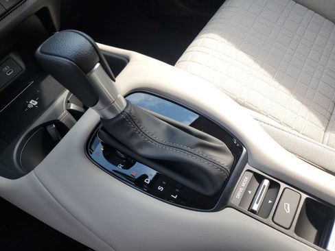 New 2027 Honda HR-V LX image 28