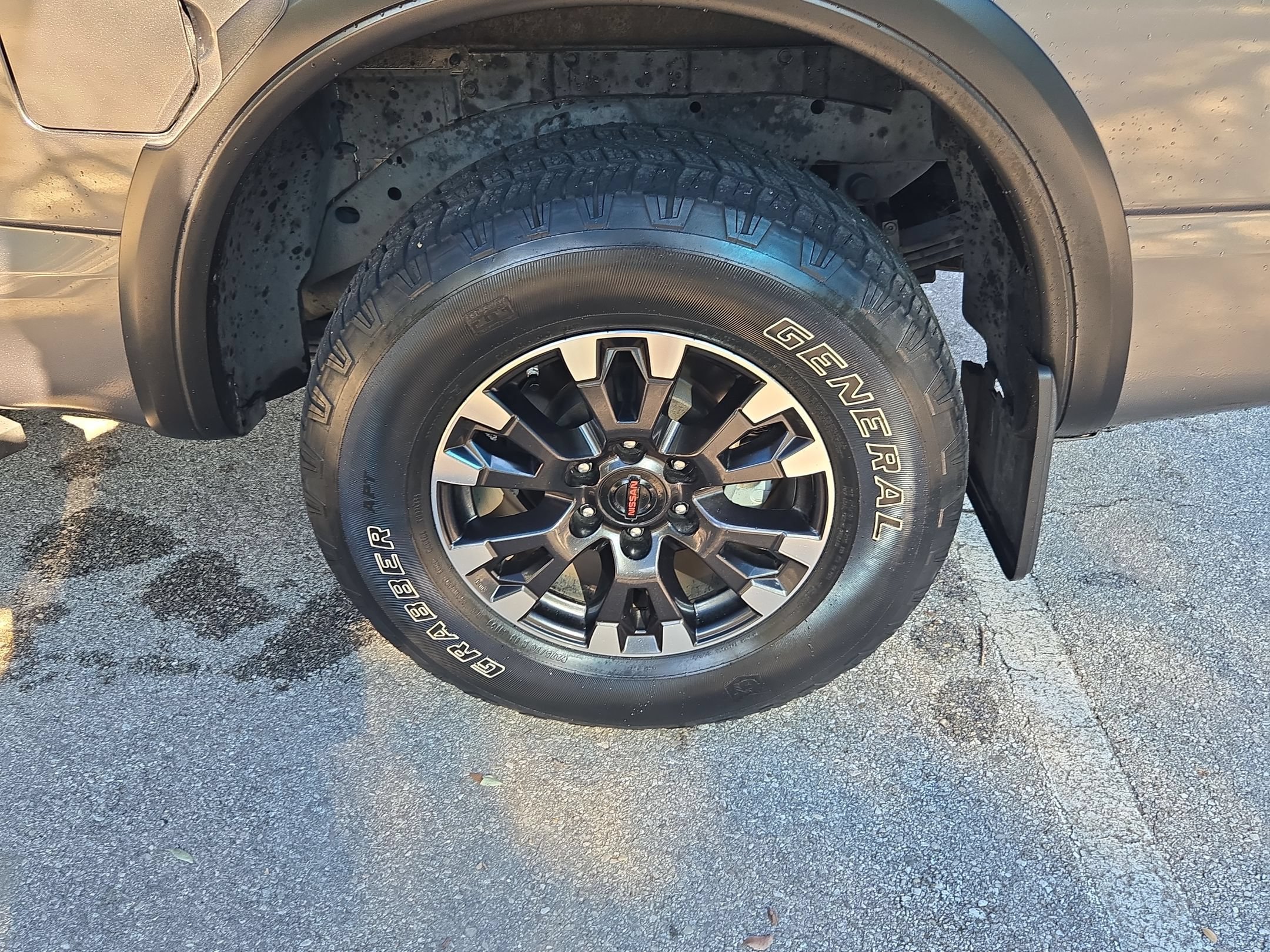 Used 2021 Nissan Titan PRO-4X w/ Off Road Protection Package AWD/4WD image 29