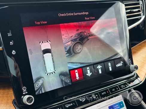 Used 2022 Jeep Grand Wagoneer Series III image 23