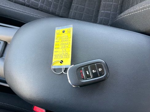 Used 2023 Honda HR-V LX image 4