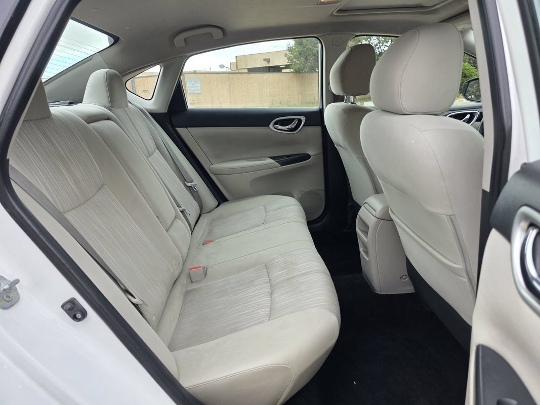 Used 2016 Nissan Sentra SV w/ Style Package FWD image 20