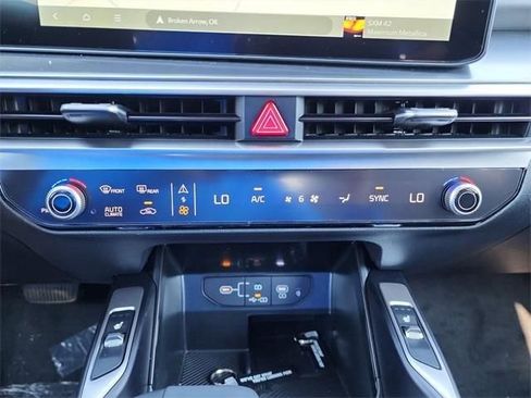 New 2026 Kia Sorento EX image 24