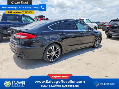 Used 2019 Ford Fusion Titanium AWD/4WD image 4