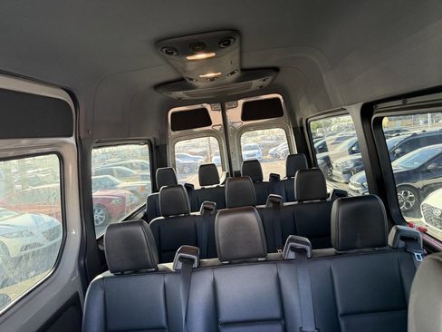 Used 2021 Mercedes-Benz Sprinter 2500 w/ Premium Package image 16