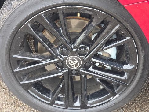 Used 2025 Toyota Camry SE FWD image 17