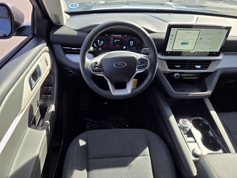 New 2026 Ford Explorer Active AWD/4WD image 8