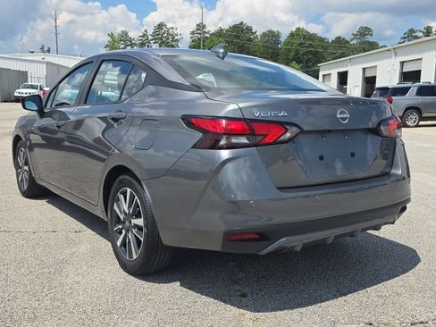 Used 2025 Nissan Versa SV FWD image 3