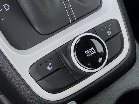 New 2026 Hyundai Venue SEL image 17