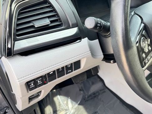 Used 2023 Honda Odyssey Elite image 16