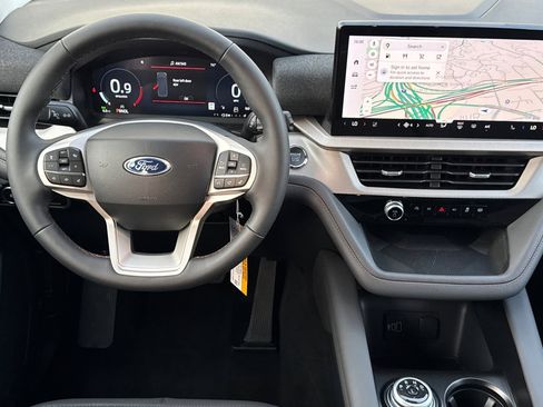 New 2026 Ford Explorer Active image 13