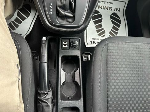 Used 2019 Ford Transit Connect XLT FWD image 17