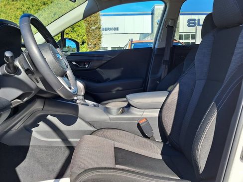 Used 2024 Subaru Outback Premium image 25