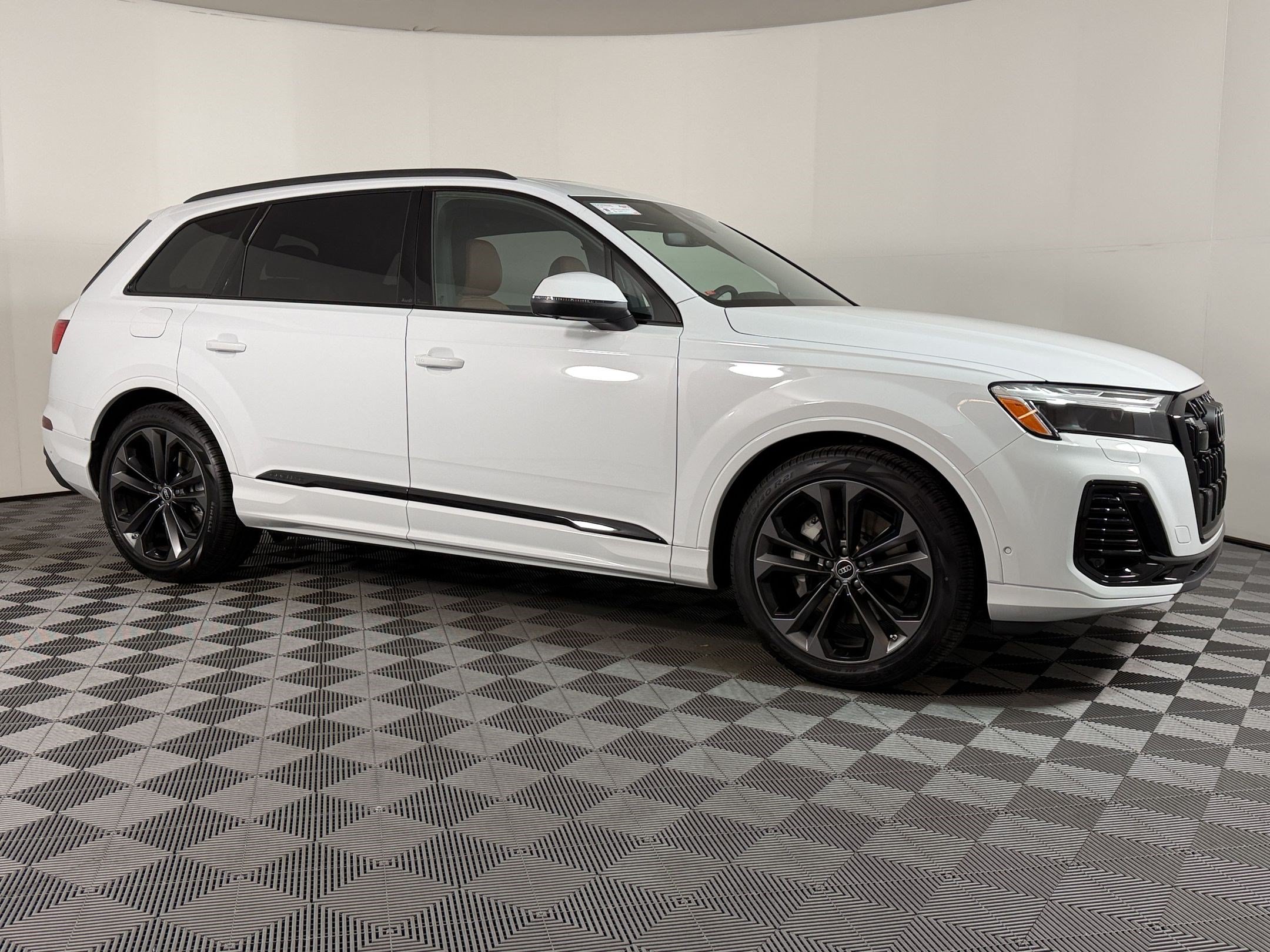 New 2026 Audi Q7 3.0T Premium Plus AWD/4WD image 6