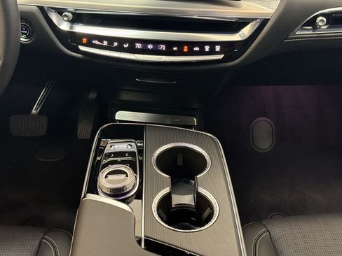 Certified 2024 Cadillac Lyriq Luxury RWD image 17