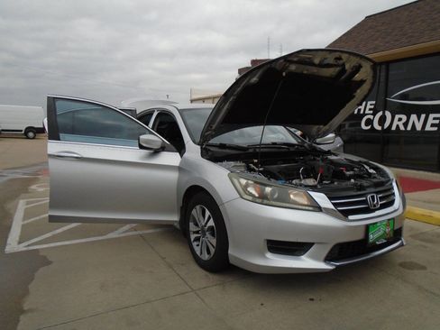 Used 2014 Honda Accord LX image 20