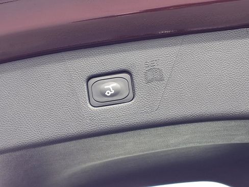 Used 2024 Ford Edge SEL w/ Convenience Package image 21