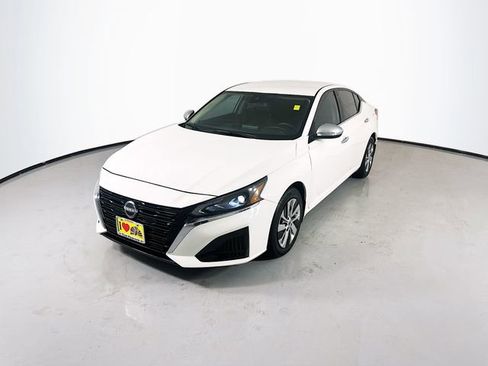 Certified 2024 Nissan Altima 2.5 S image 5