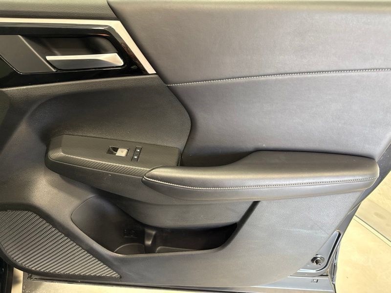 Used 2024 Mitsubishi Outlander SE AWD/4WD image 15