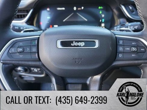 Used 2022 Jeep Grand Cherokee Limited 4xe image 17