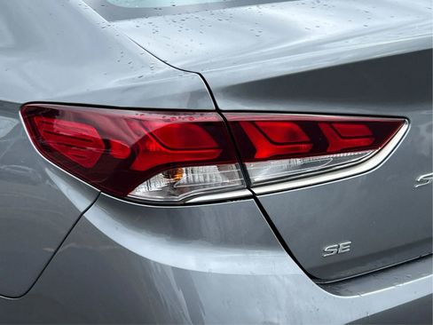 Used 2018 Hyundai Sonata SE w/ Cargo Package FWD image 34