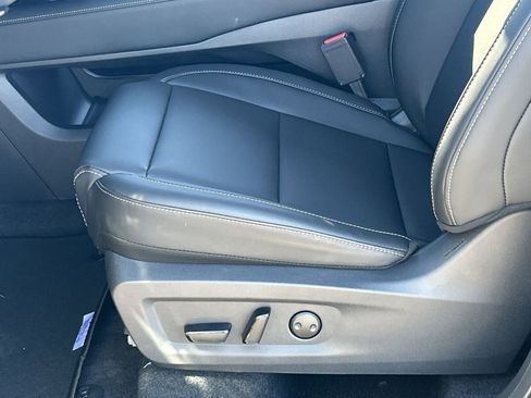 Used 2025 Nissan Murano SV image 21