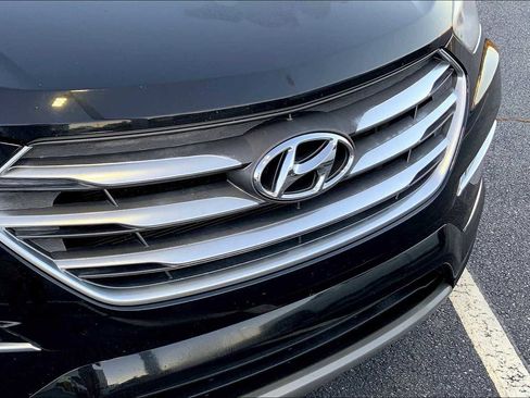 Used 2018 Hyundai Santa Fe Sport w/ 2.4L Value Package 02 image 28