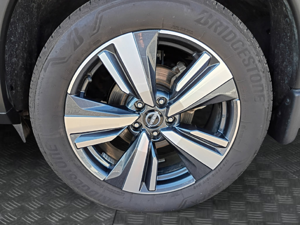 Used 2023 Nissan Rogue SL w/ SL Premium Package AWD/4WD image 16