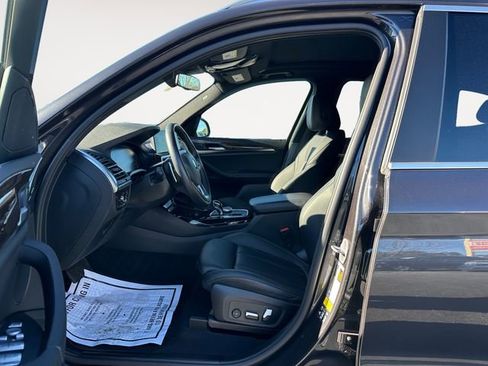 Used 2023 BMW X3 xDrive30i image 9