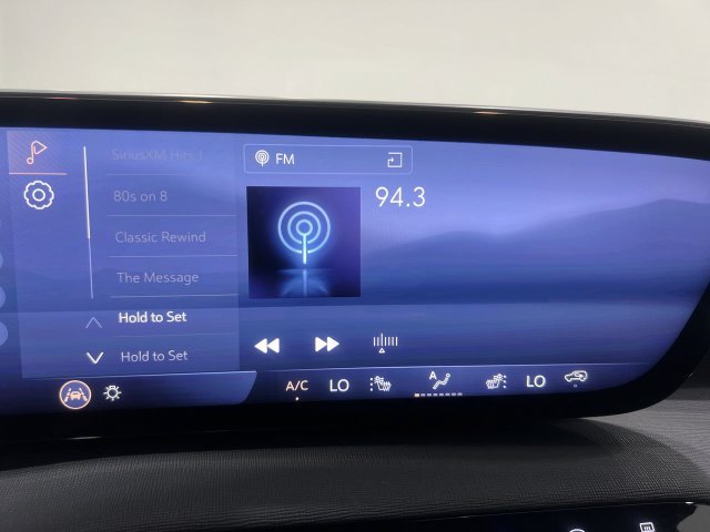 Certified 2025 Buick Enclave Sport Touring w/ Power Package FWD image 12