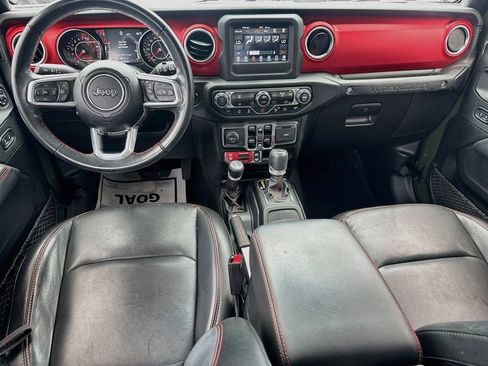 Used 2021 Jeep Wrangler Unlimited Rubicon w/ Dual Top Group AWD/4WD image 23