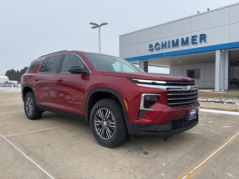 New 2026 Chevrolet Traverse LT w/ Enhanced Driving Package image 2