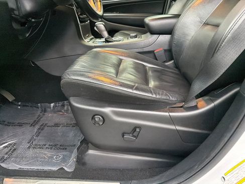 Used 2019 Jeep Grand Cherokee Limited image 10